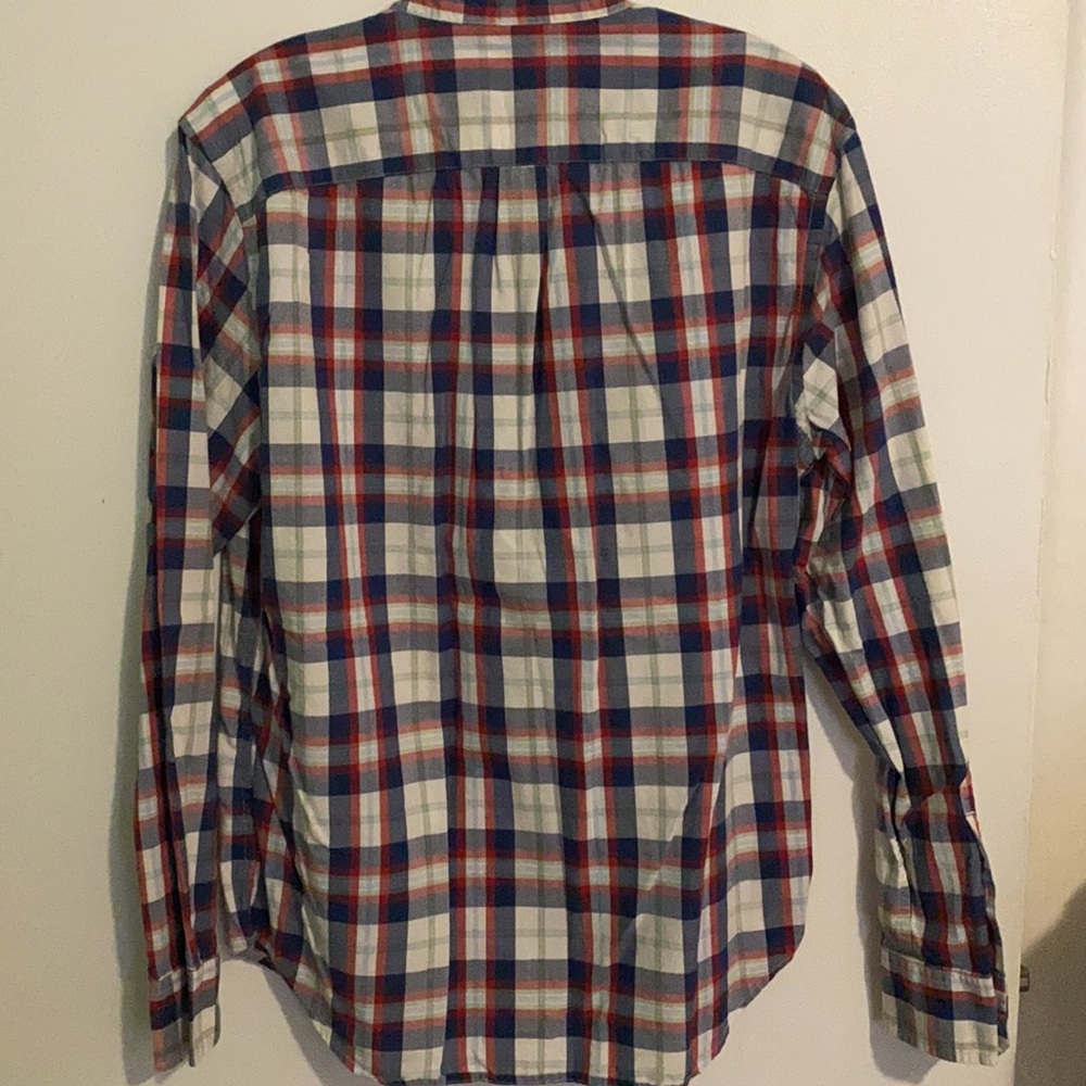 AE button up - Picture 5 of 8